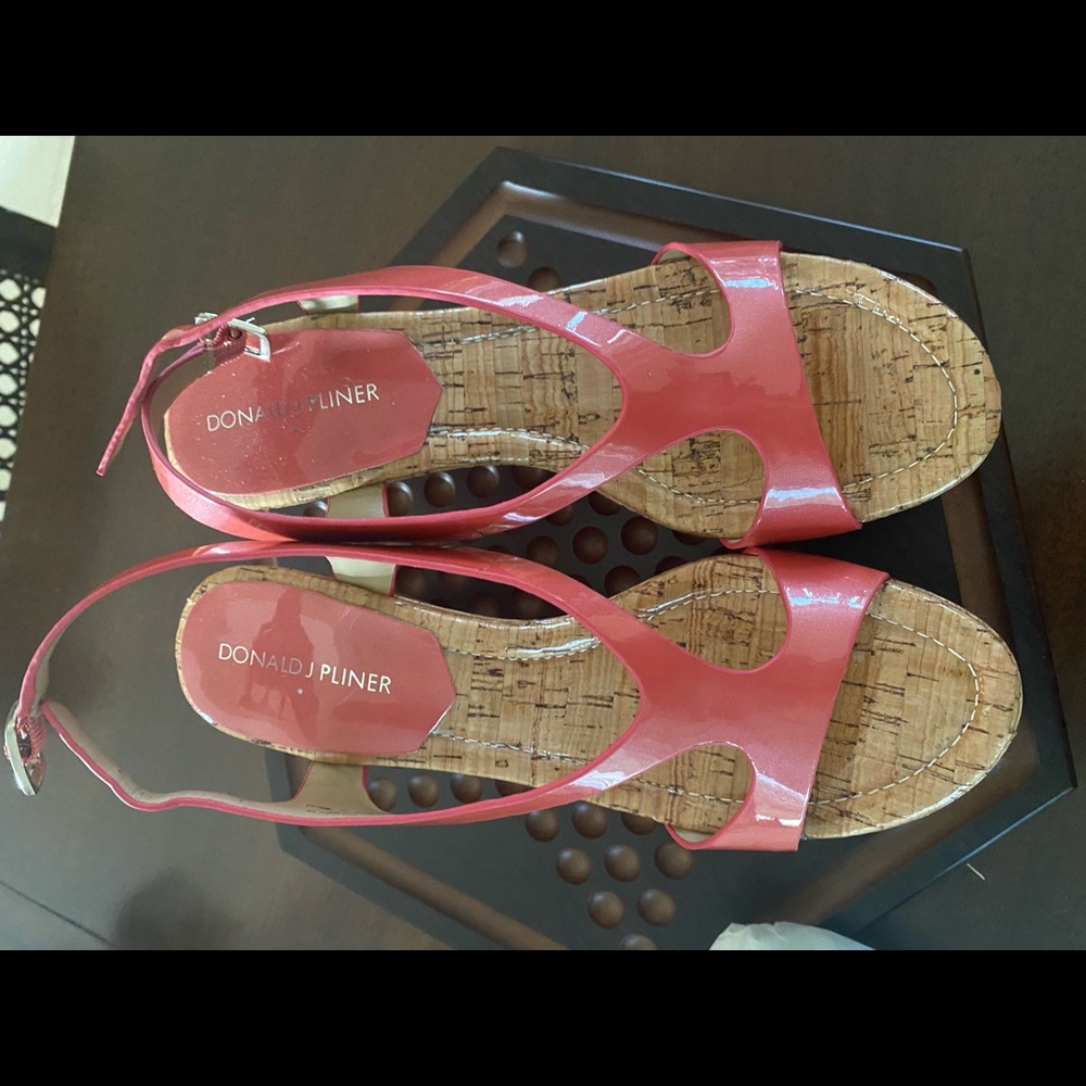 Donald Pliner Cork sandals
